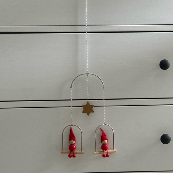 Vintage Aarikka Gnome Christmas Window Mobile ‘Veijaritontut’ with Original Box - Picture 8 of 11